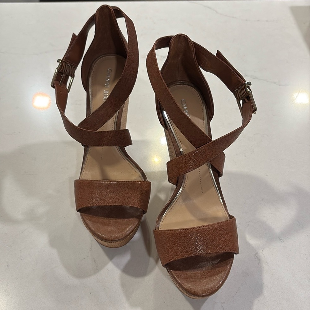 GIANNI BINI sz 10 platform wedges